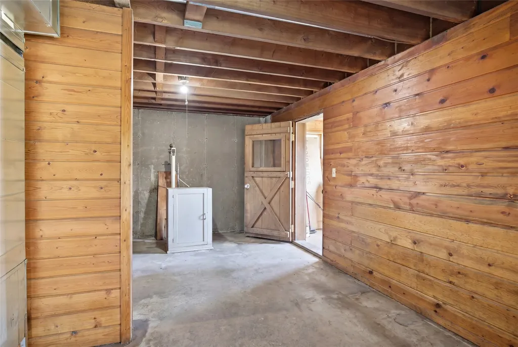 54 W Magpie Creek Road Dixon MT 59831