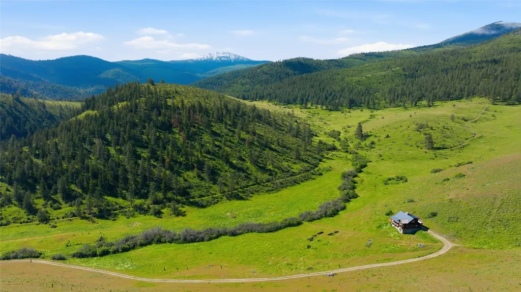 54 W Magpie Creek Road Dixon MT 59831