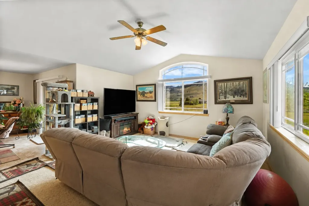 27 Tanager Lane East Helena MT 59635