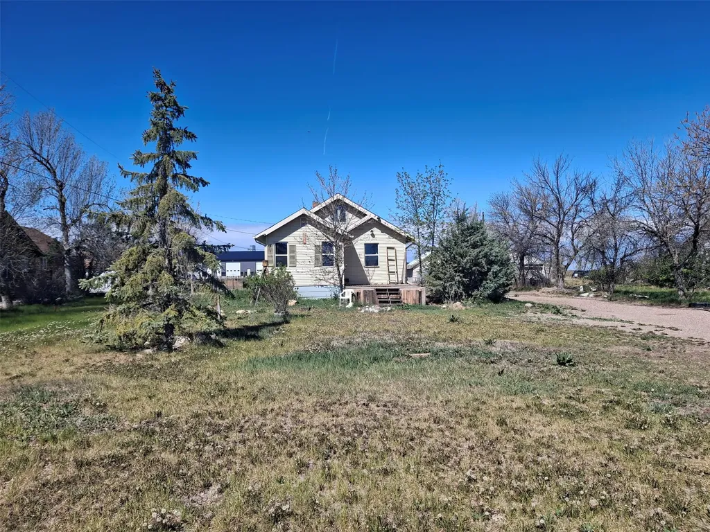 208 3rd Avenue NE Dutton MT 59433