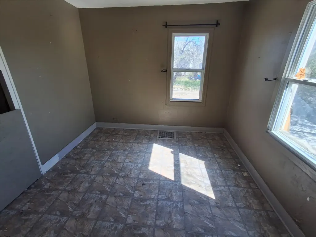 208 3rd Avenue NE Dutton MT 59433