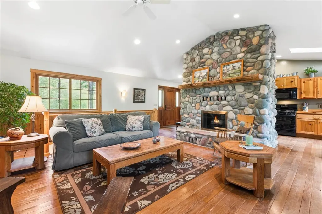 855 Hunter Lane Columbia Falls MT 59912