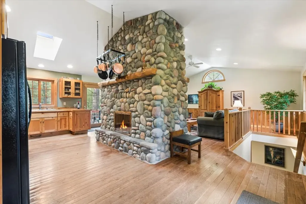 855 Hunter Lane Columbia Falls MT 59912