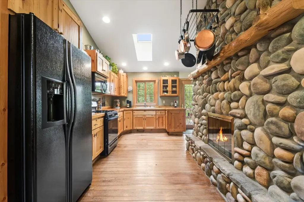 855 Hunter Lane Columbia Falls MT 59912