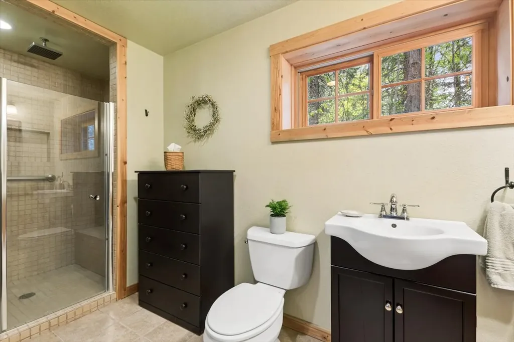 855 Hunter Lane Columbia Falls MT 59912