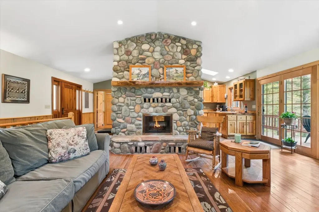 855 Hunter Lane Columbia Falls MT 59912