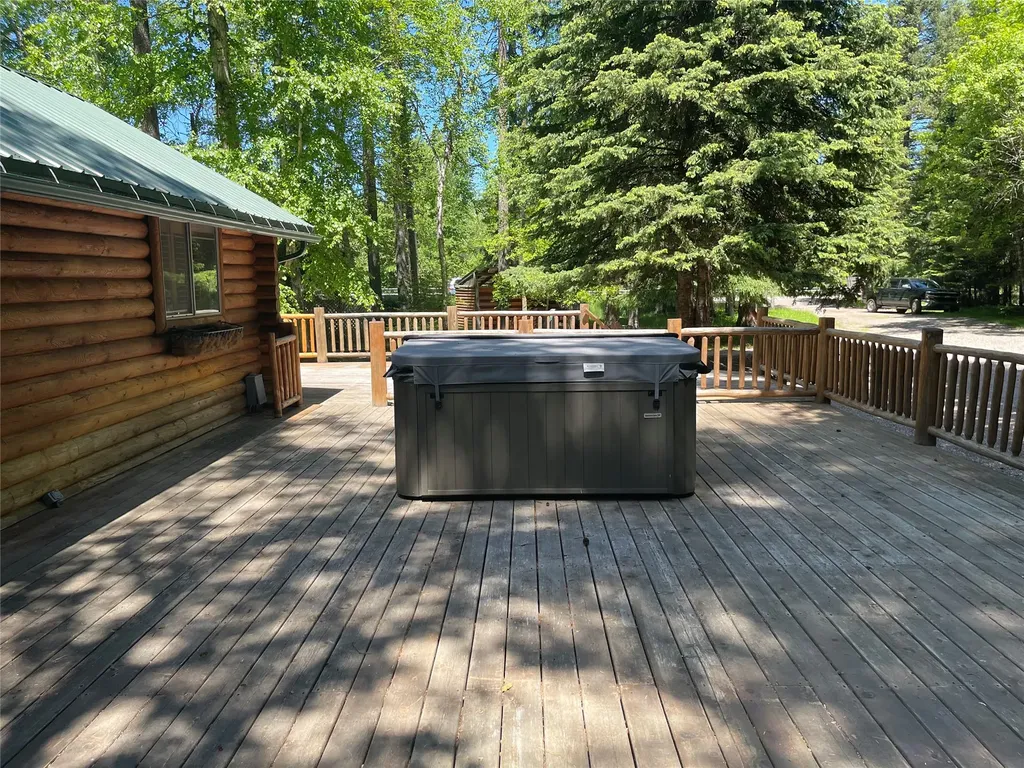 29189 S Ferndale Drive Bigfork MT 59911