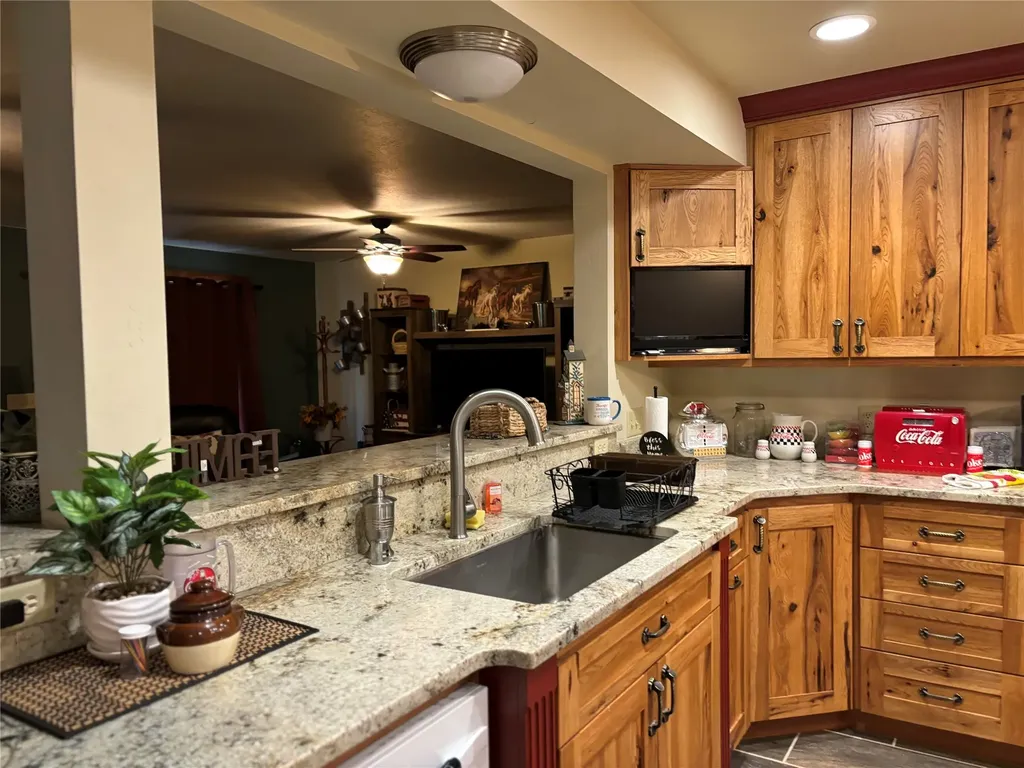 21369 Ninemile Road Huson MT 59846