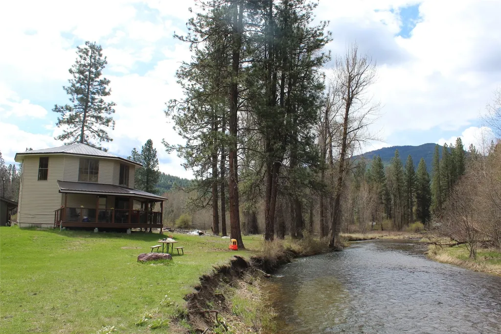 21369 Ninemile Road Huson MT 59846