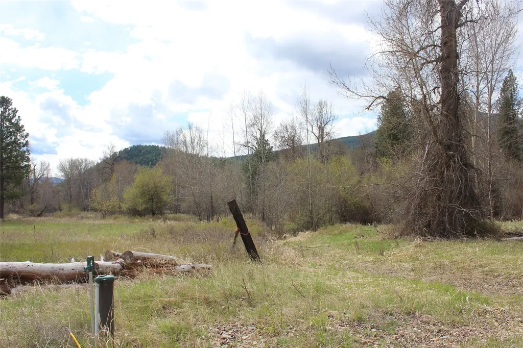21369 Ninemile Road Huson MT 59846