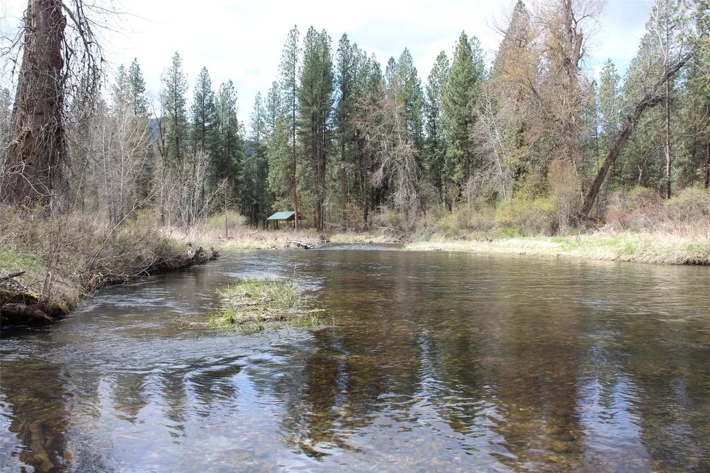 21369 Ninemile Road Huson MT 59846