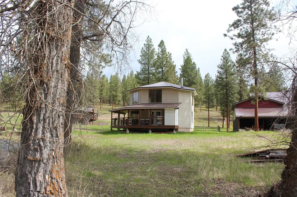 21369 Ninemile Road Huson MT 59846