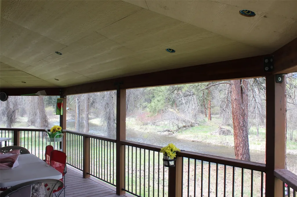 21369 Ninemile Road Huson MT 59846