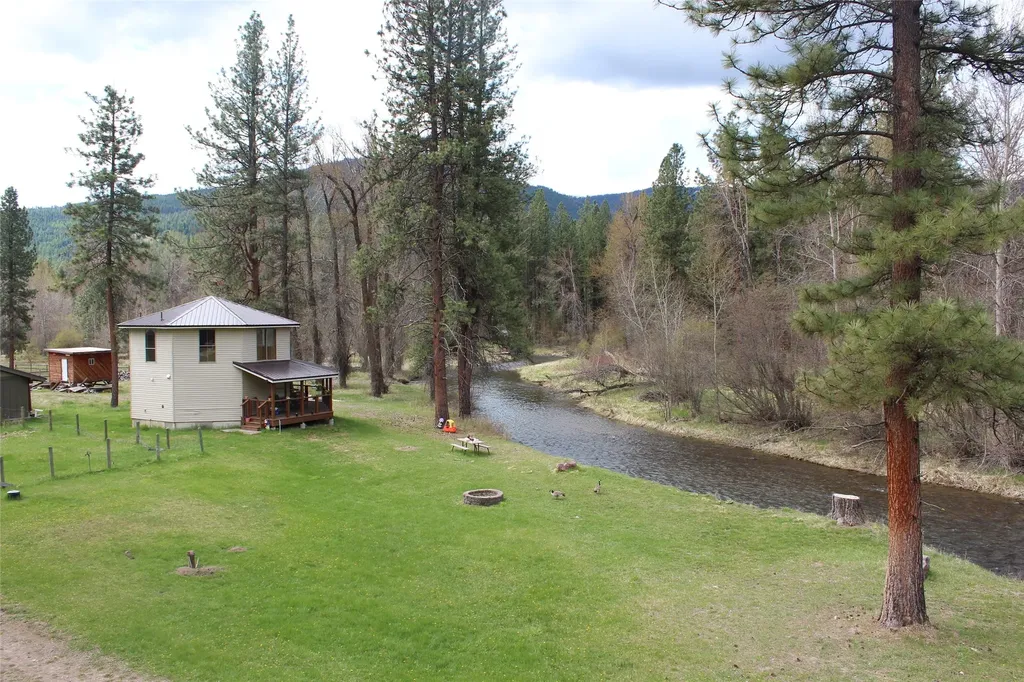 21369 Ninemile Road Huson MT 59846