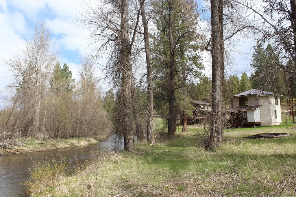 21369 Ninemile Road Huson MT 59846