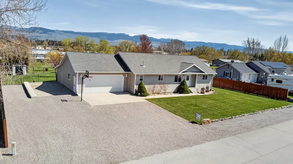 2306 Austin Lane Victor MT 59875