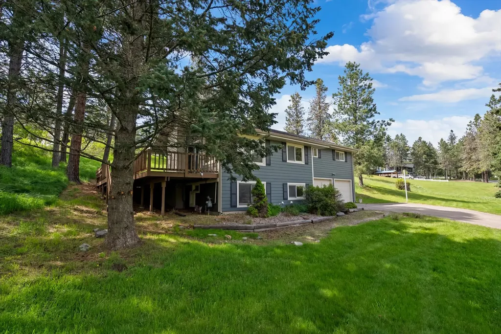 300 Peaceful Drive Bigfork MT 59911