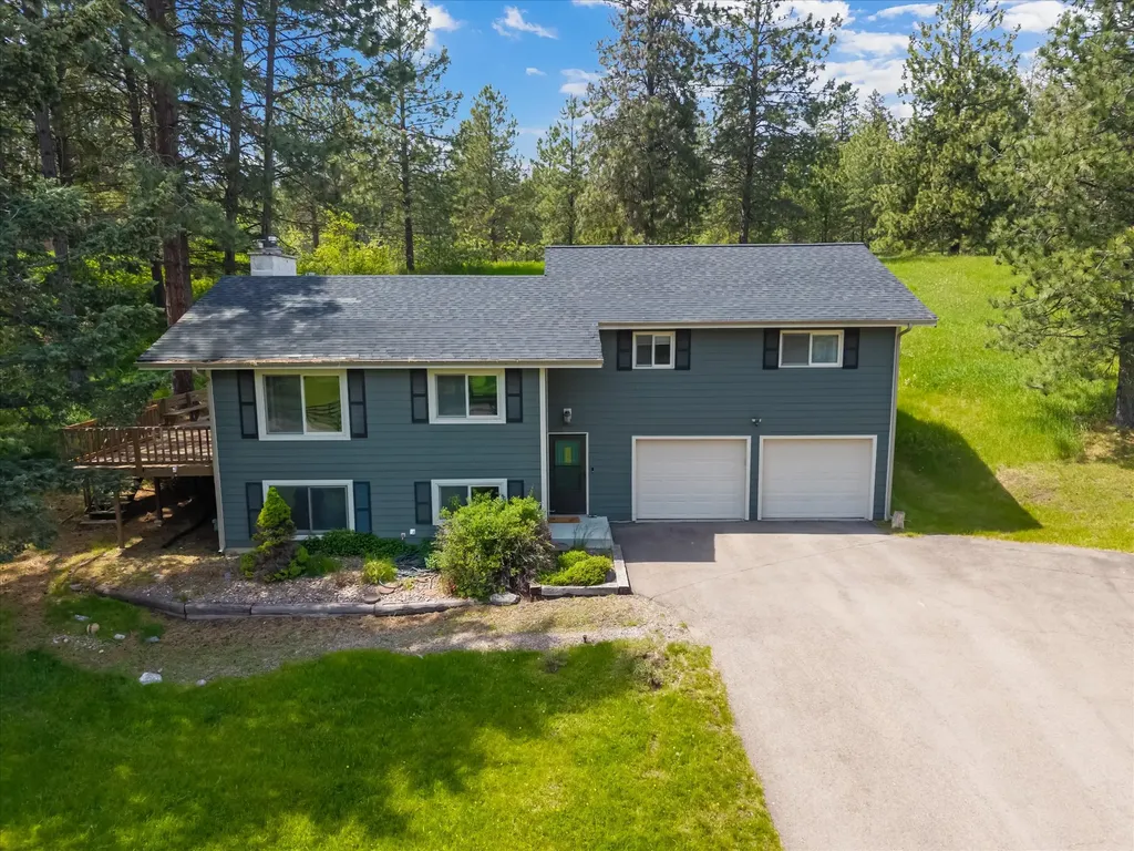 300 Peaceful Drive Bigfork MT 59911