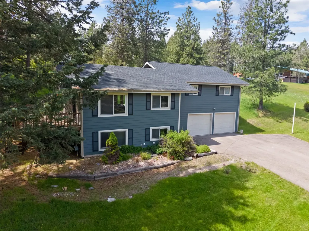 300 Peaceful Drive Bigfork MT 59911