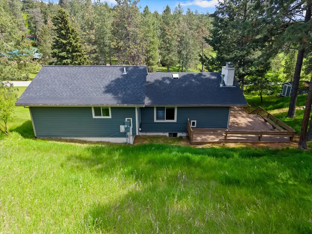 300 Peaceful Drive Bigfork MT 59911