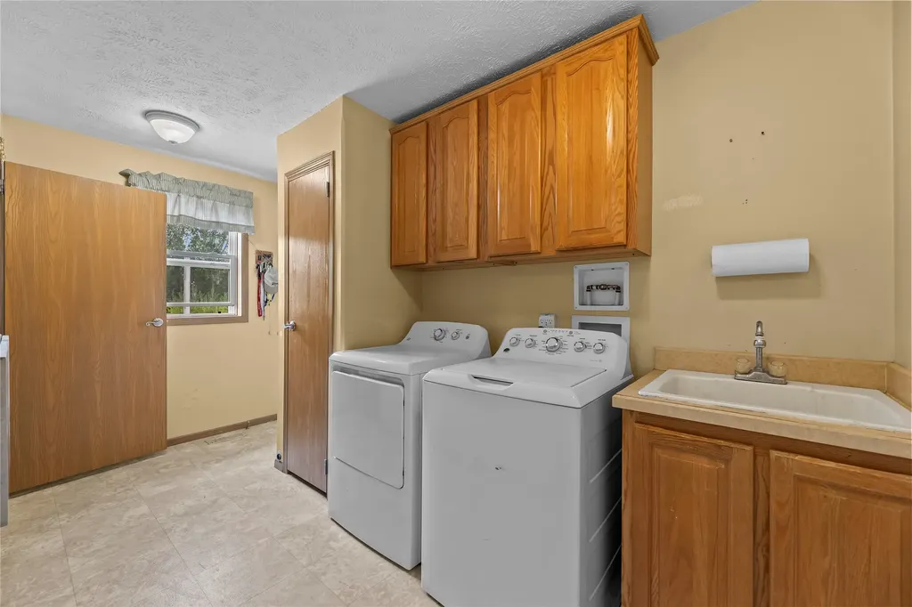 146 Canyon View Drive Livingston MT 59047