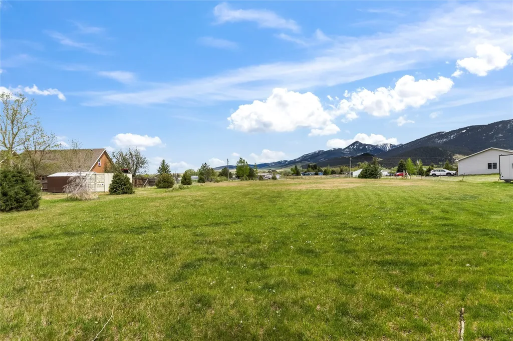 146 Canyon View Drive Livingston MT 59047