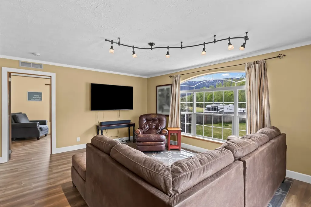 146 Canyon View Drive Livingston MT 59047