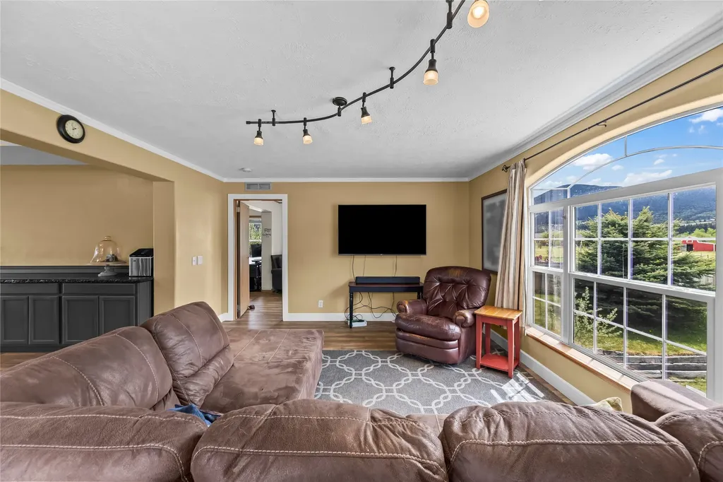 146 Canyon View Drive Livingston MT 59047