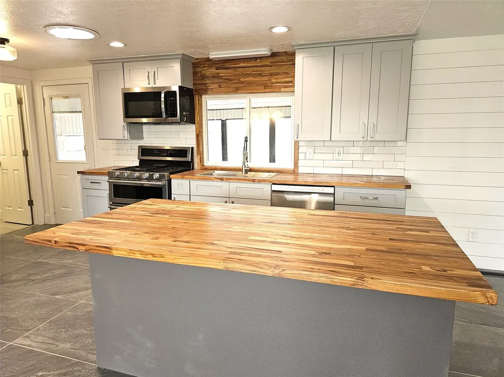 56 West Ulm Road Ulm MT 59485
