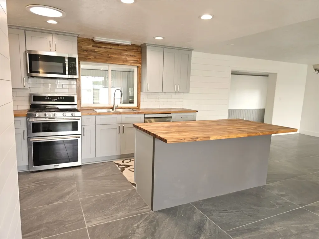 56 West Ulm Road Ulm MT 59485