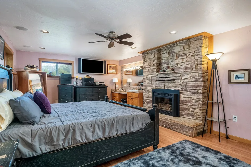 39804 Mt Highway 35 Polson MT 59860