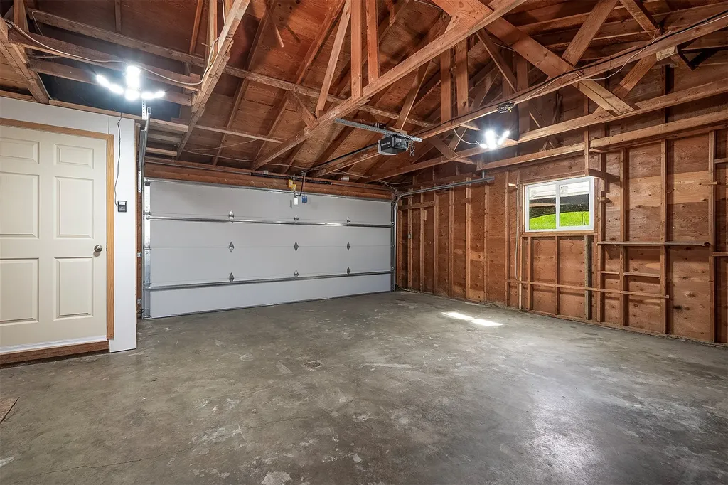 39804 Mt Highway 35 Polson MT 59860