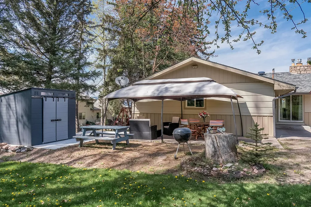39804 Mt Highway 35 Polson MT 59860