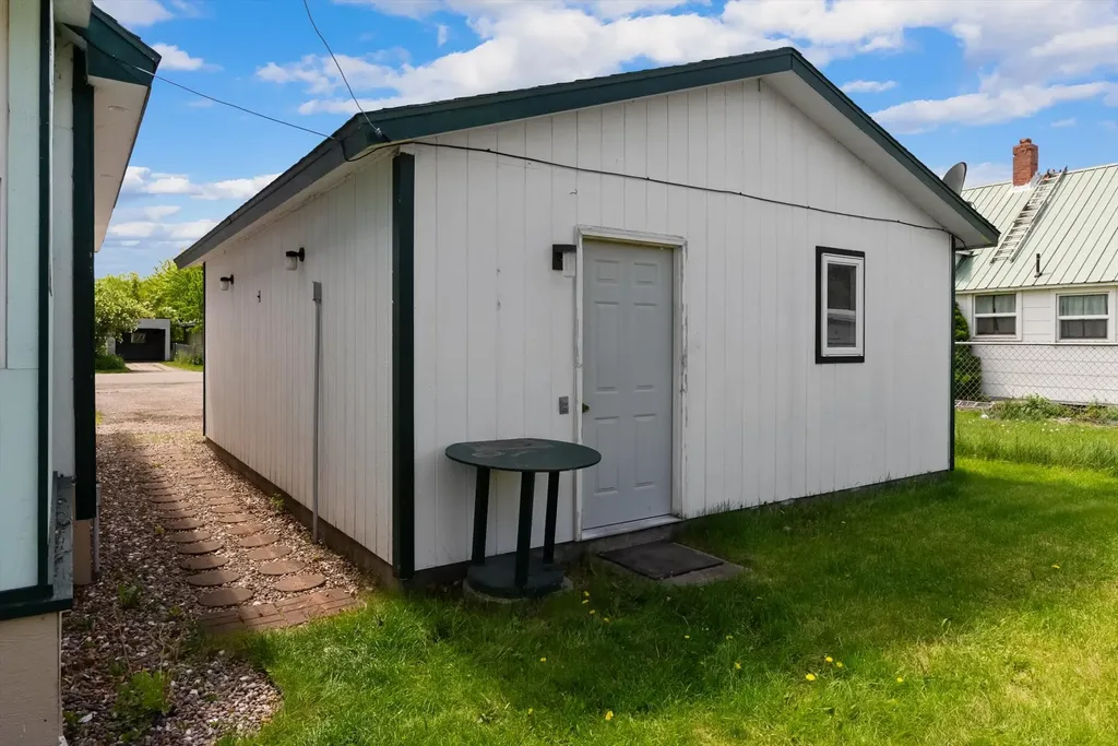 609 6th Avenue E Polson MT 59860