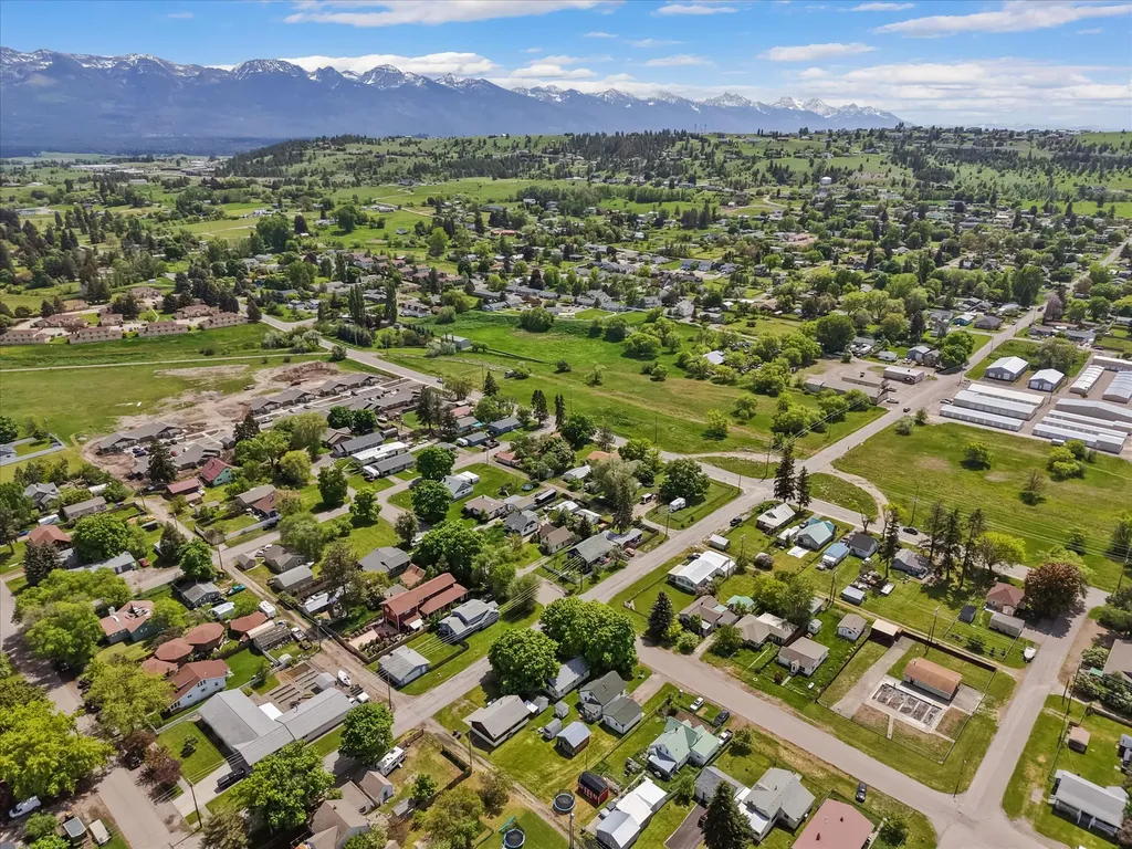 609 6th Avenue E Polson MT 59860