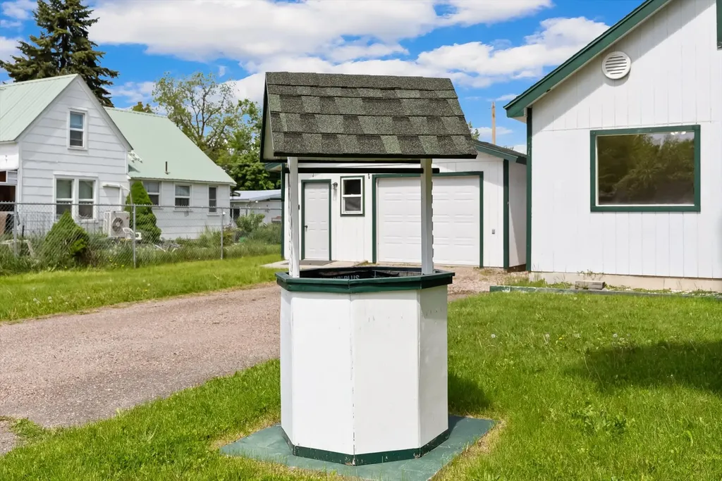 609 6th Avenue E Polson MT 59860