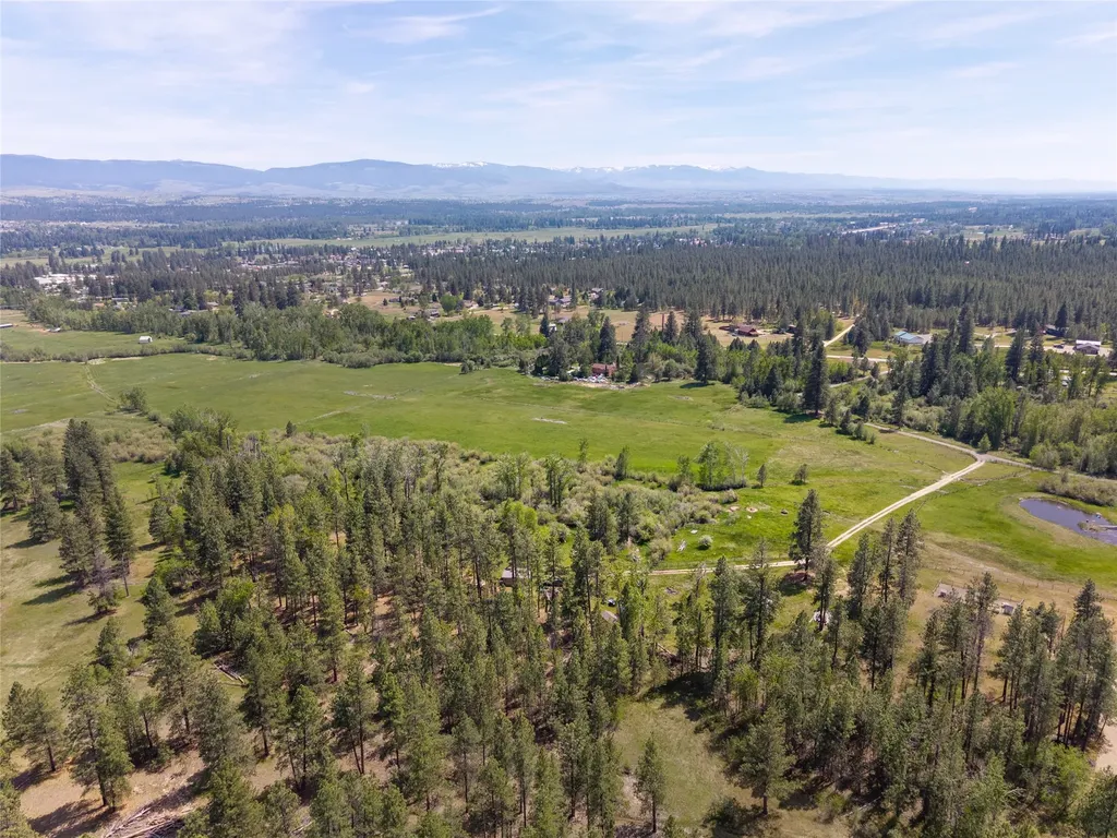 5739 Rescue Lane Florence MT 59833