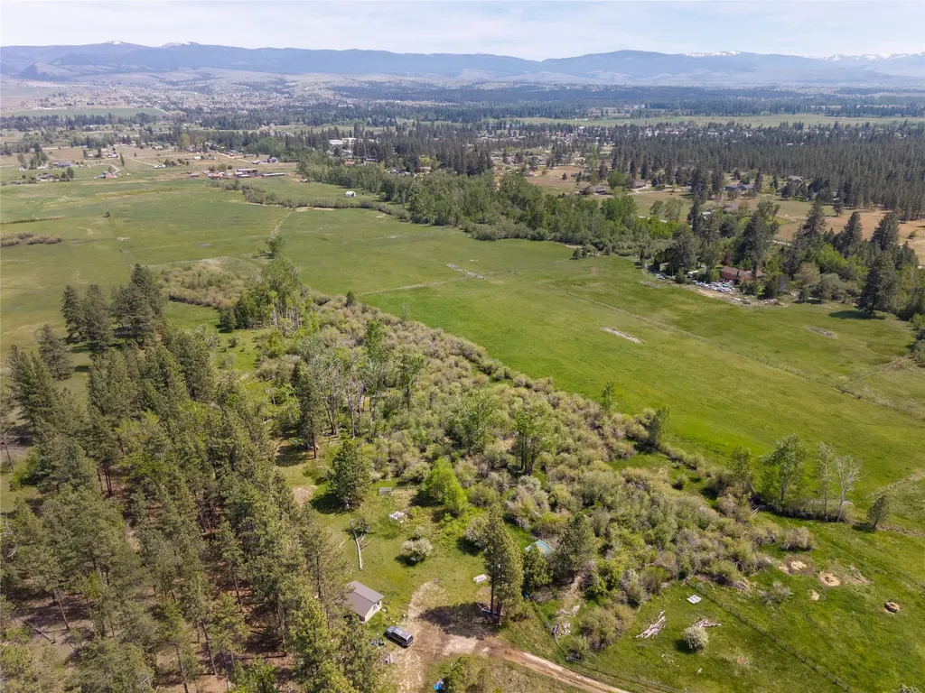 5739 Rescue Lane Florence MT 59833