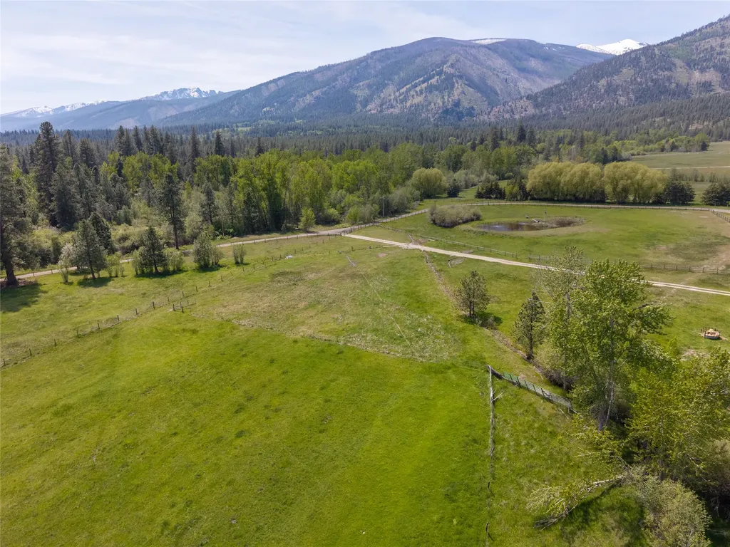 5739 Rescue Lane Florence MT 59833