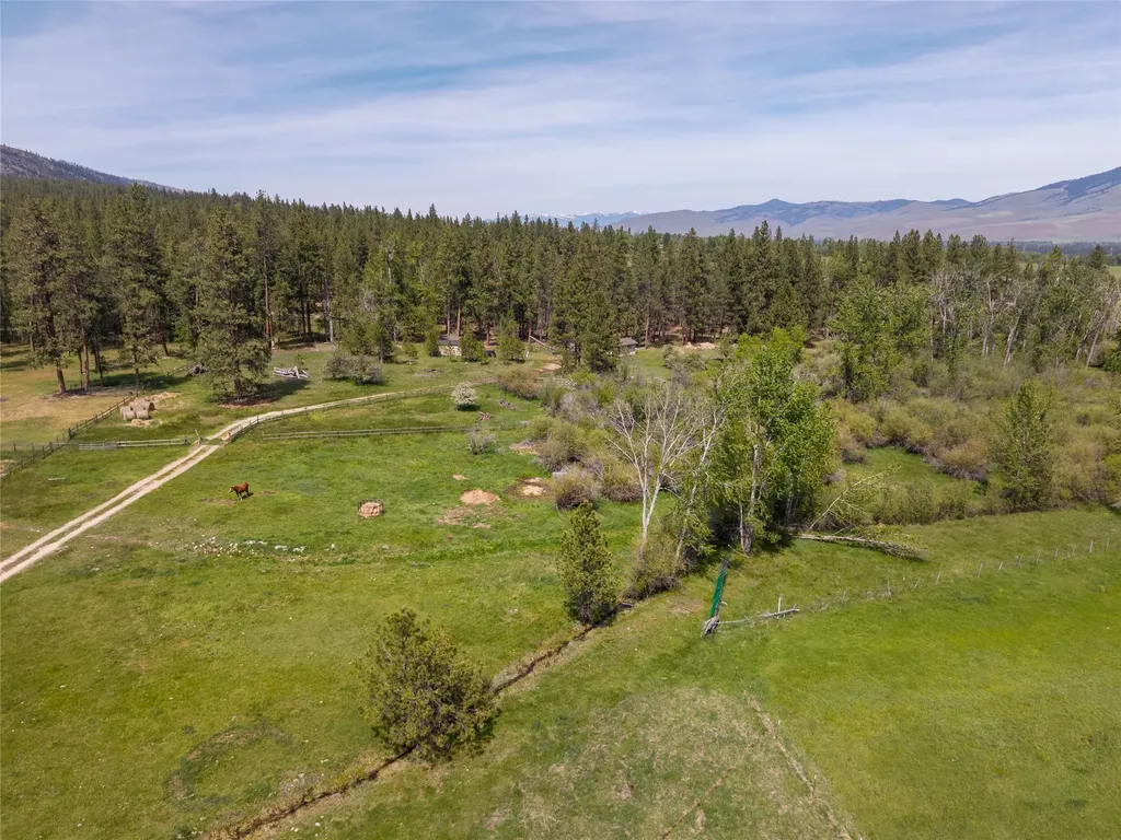 5739 Rescue Lane Florence MT 59833