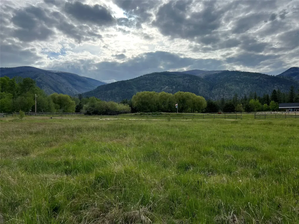 5739 Rescue Lane Florence MT 59833