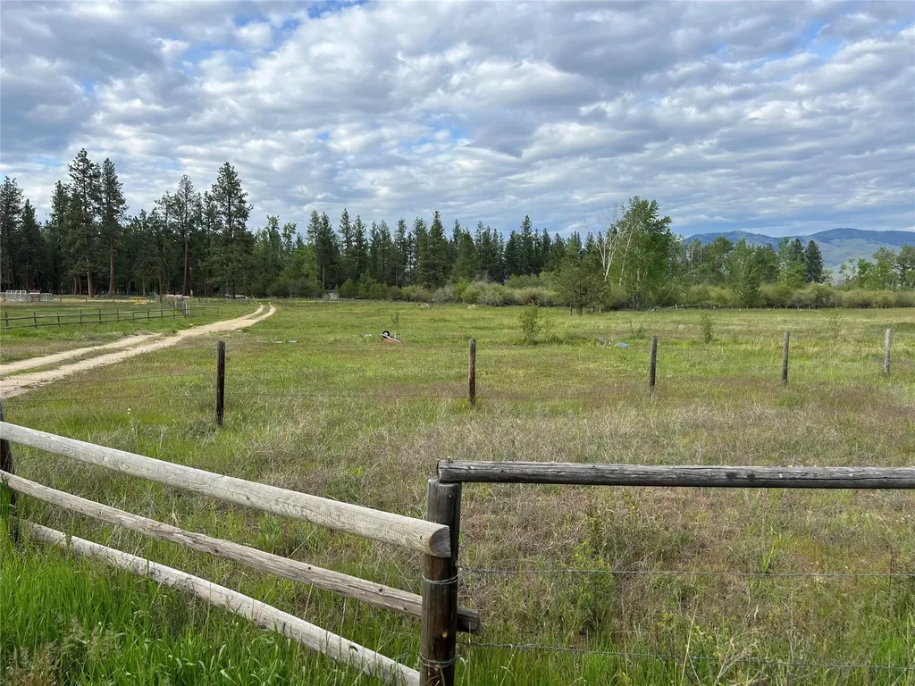 5739 Rescue Lane Florence MT 59833
