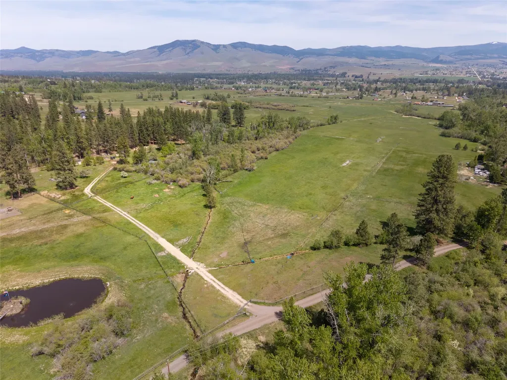 5739 Rescue Lane Florence MT 59833