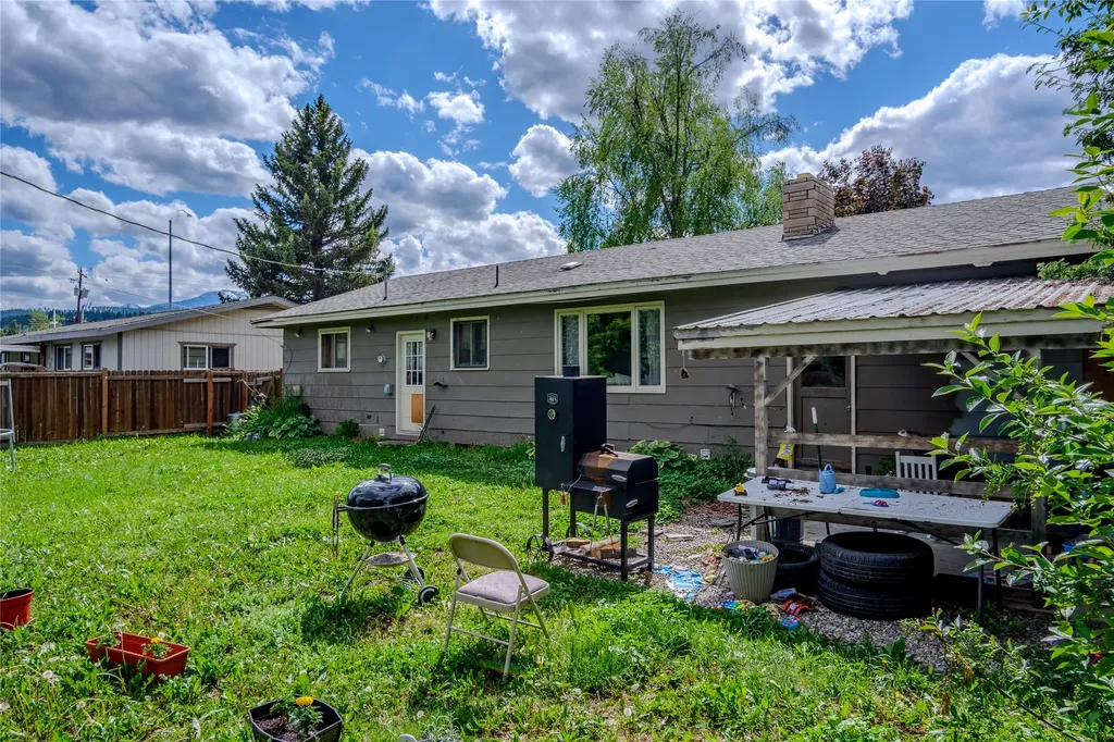 38 Collins Avenue Libby MT 59923