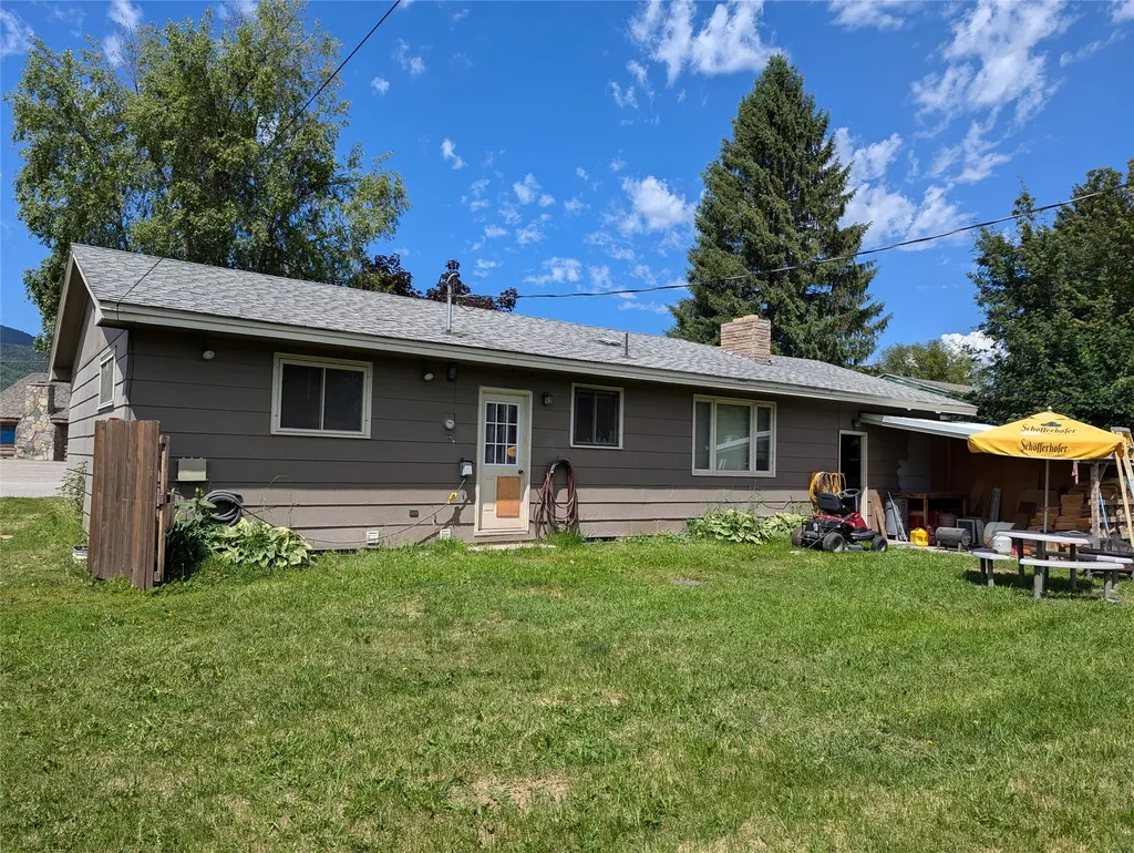 38 Collins Avenue Libby MT 59923