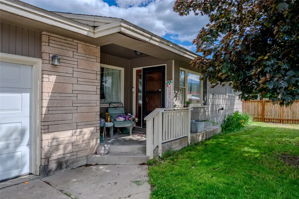 38 Collins Avenue Libby MT 59923