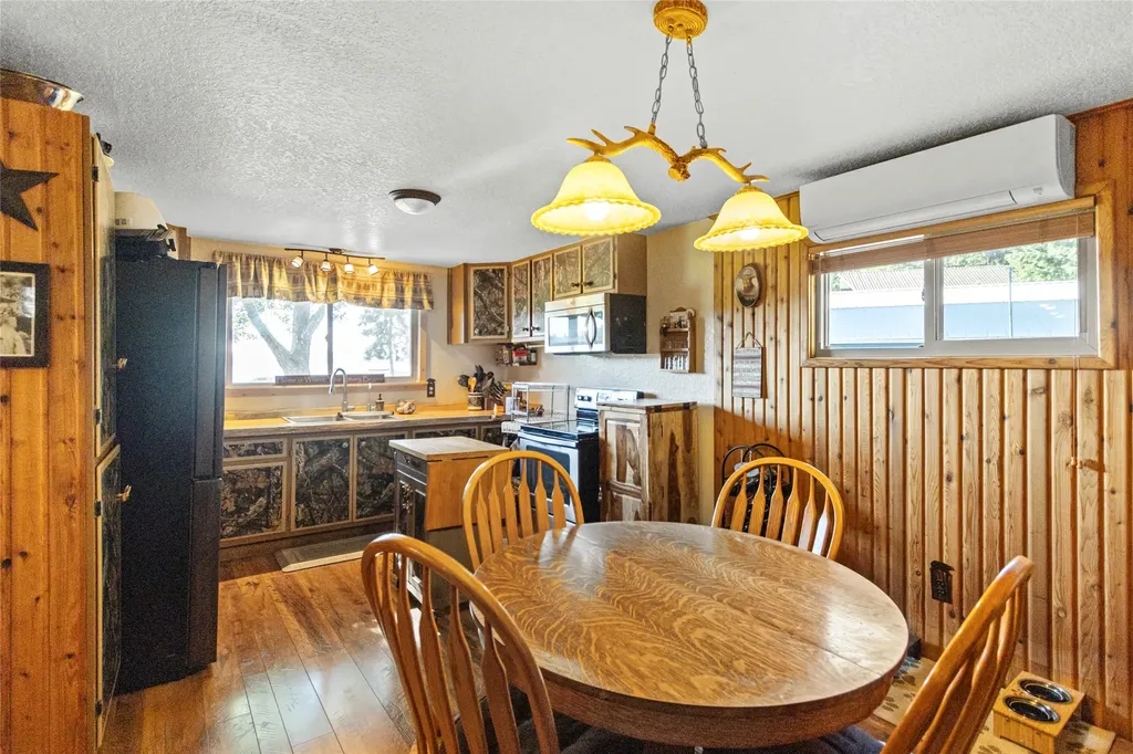 52441 Lake Mary Ronan Road Proctor MT 59929