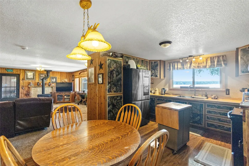 52441 Lake Mary Ronan Road Proctor MT 59929