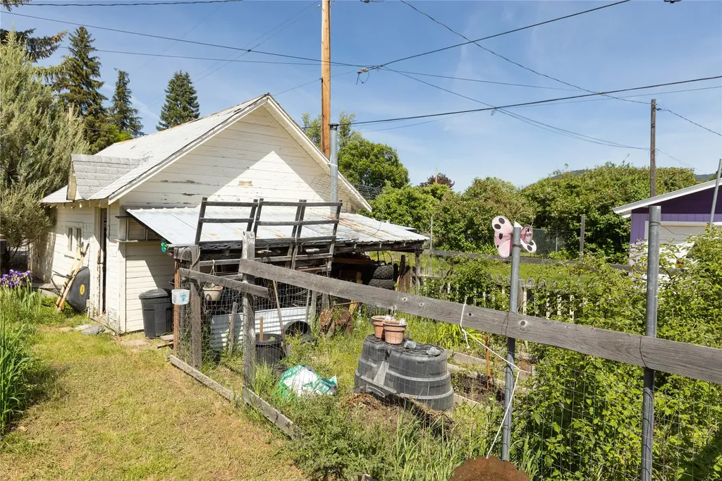 203 Balsam Street Libby MT 59923