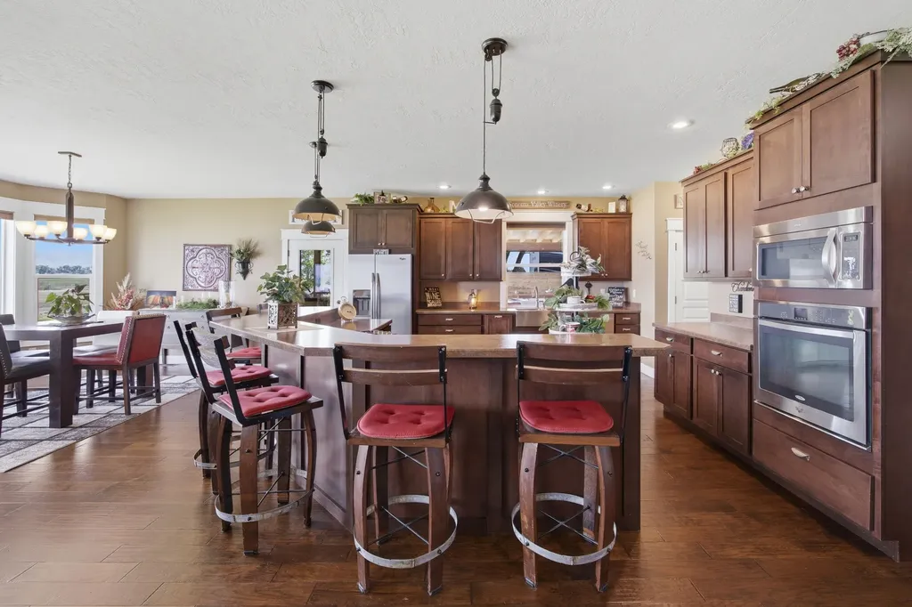 150 Jet Lane Hamilton MT 59840
